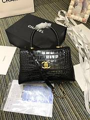 Chanel Crocodile Messenger Chain Bag Black A93050 Size 25 × 15 × 12 cm - 1