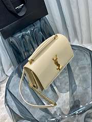 YSL Sunset Handbag in Beige Size 19 x 14 x 5.5 cm - 2