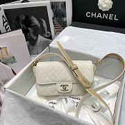 Chanel Calfskin Flap Bag White AS2273 Size 20 x 6 x 12 cm - 3