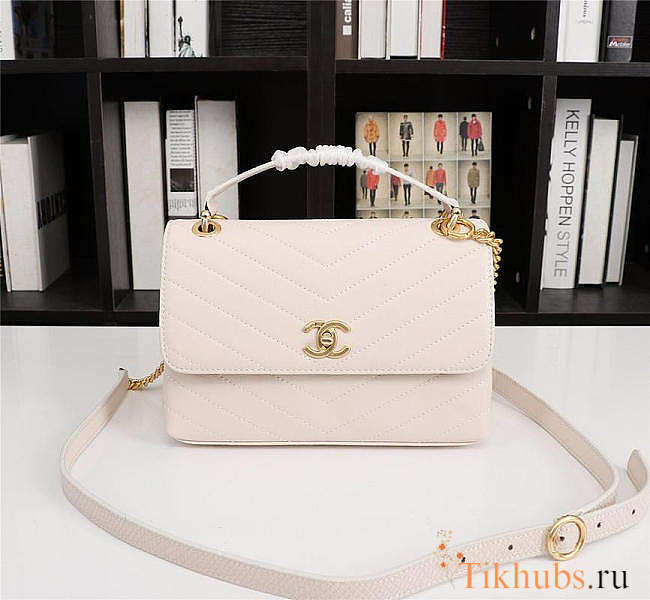 Chanel Calfskin Corssbody Handbag Size 25 x 16.5 x 10 cm - 1
