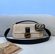 Fendi Baguette Raffia Size 32 cm - 1