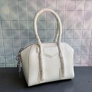 Givenchy Handbag White 0605 Size 23 x 19 x 13 cm - 3