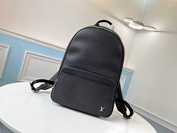 LV Backpack M30258 Size 31 x 44 x 17.5 cm