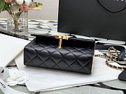 Chanel Mirror Box Bag 99105 Size 12 x 5 x 17 x 5.5 cm - 2