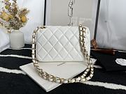 Chanel Flap Bag White Size 23 cm - 4