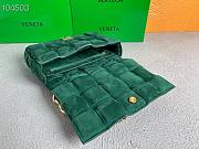 Bottega Veneta Pillow Bag Green 30309 Size 26 x 18 x 8 cm - 5