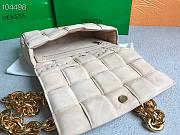 Bottega Veneta Pillow Bag Nude 30309 Size 26 x 18 x 8 cm - 3