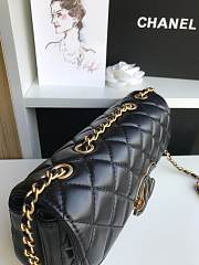 Chanel Flap Bag Black 57275 Size 13 x 4 x 21 cm - 4