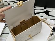 Chanel Mirror Box Bag White 99105 Size 12 x 5 x 17 x 5.5 cm - 3