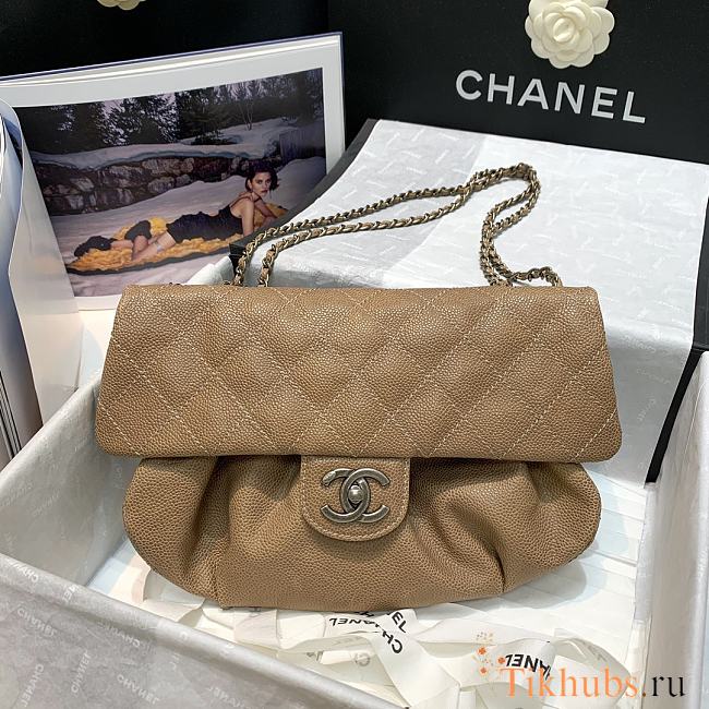Chanel Vintage Flap Bag Brown 2910 Size 30 x 18 x 4 cm - 1