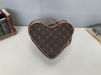 LV Monogram Heart Bag M45150 Size 18 x 15.5 x 5 cm