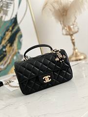 Chanel Handle Bag AS2431 Size 20 x 14 x 7 cm - 1
