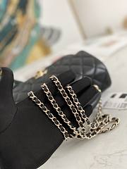 Chanel Handle Bag AS2431 Size 20 x 14 x 7 cm - 4