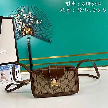 Gucci GG Mini Bag Clasp Closure In Beige & Ebony Size 18 cm