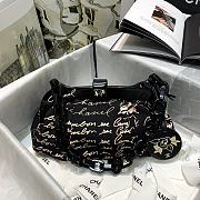 Chanel Vintage Cloud Bag AS2390 Size 25.5 x 13 x 10 cm - 1