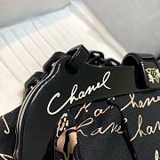Chanel Vintage Cloud Bag AS2390 Size 25.5 x 13 x 10 cm - 6