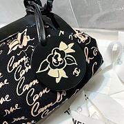 Chanel Vintage Cloud Bag AS2390 Size 25.5 x 13 x 10 cm - 5