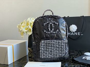 Chanel Backpack Size 35 x 28 x 17 cm
