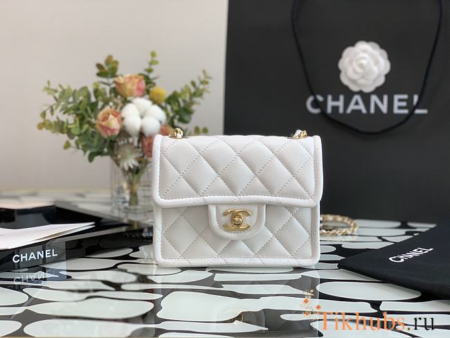 Chanel Tofu Bag White Small 99031 Size 14.5 x 18 x 8 cm - 1