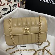 Chanel CF Chain Bag AS1499 Size 23 x 14 x 7 cm - 5