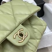 Chanel Flap Bag Green Size 29.5 x 20 x 12.5 cm - 5