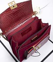 Givenchy Cowhide Crocodile Red Size 29 cm - 3