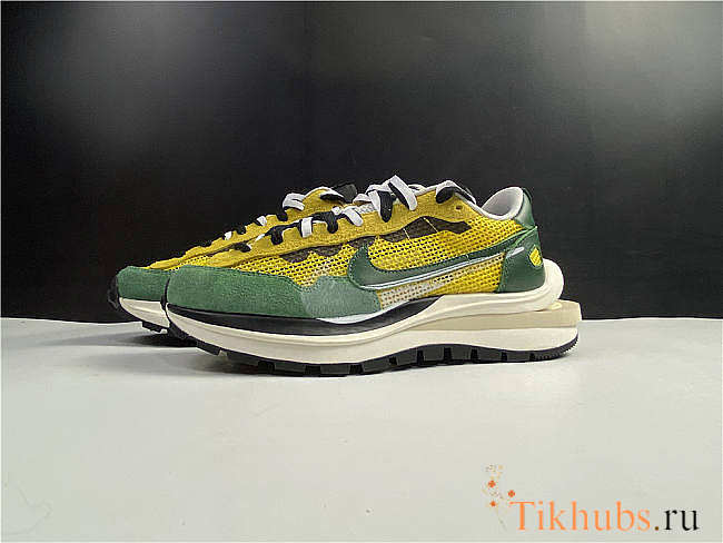 Sacai x Nike VaporWaffle “Tour Yellow” CV1363-700 - 1