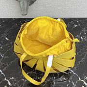 Bottega Veneta The Shell Bag Yellow Size 40 x 12 x 25 cm - 6