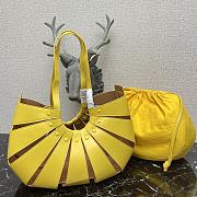 Bottega Veneta The Shell Bag Yellow Size 40 x 12 x 25 cm - 3