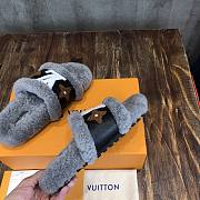 LV Shoes 06 - 3