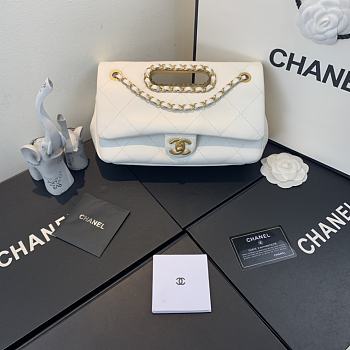 Chanel Flip-Top Chain Bag White AS1466 Size 26 x 17 x 6 cm