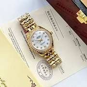 Rolex 40mm Golden Oyster Datejust I - 4