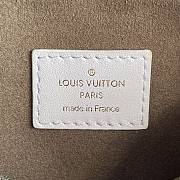 LV Coussin Bb Handbag White M57796 Size 20 x 16 x 12 cm - 6