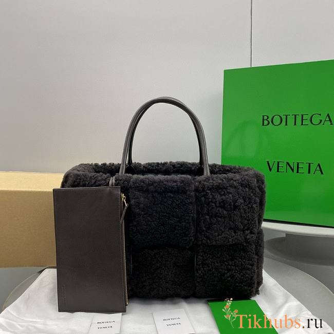 Bottega Veneta Handbag 7572  - 1