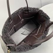 Bottega Veneta Handbag 7572  - 2