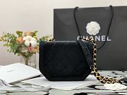 Chanel Saddle Bag Black 99109 Size 19 x 15 x 6 cm - 5