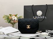 Chanel Saddle Bag Black 99109 Size 19 x 15 x 6 cm - 4
