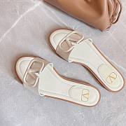 Valentino White Flats  - 6