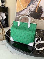 Louis Vuitton LV Litter Bag M80815 Size 24 x 21 x 12 cm - 6