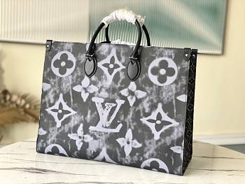 LV Onthego M44586 Size 41 x 34 x 19 cm