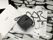 Chanel Make Up Box 2021 Size 12.7 x 12.7 x 7.6 cm - 3
