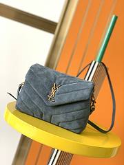 YSL Loulou Blue 630951 Size 20 x 14 x 7 cm - 1