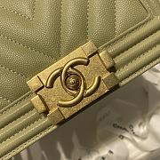 Chanel Leboy Grain Calfskin Green 67085 Size 20 cm - 5