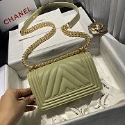 Chanel Leboy Grain Calfskin Green 67085 Size 20 cm - 4