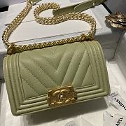 Chanel Leboy Grain Calfskin Green 67085 Size 20 cm - 2