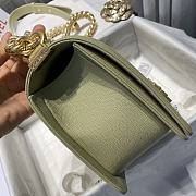 Chanel Leboy Grain Calfskin Green 01 67086 Size 25 cm - 4