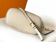 Louis Vuitton Marshmallow Hobo Bag M45698 Size 24 x 22 x 13 cm - 6