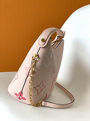 Louis Vuitton Marshmallow Hobo Bag Pink M45698 Size 24 x 22 x 13 cm - 6