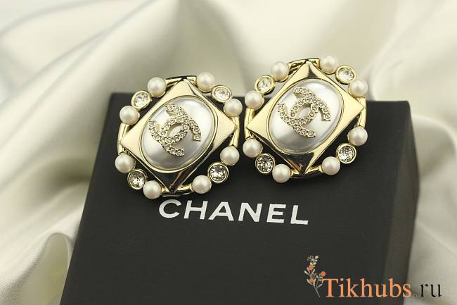 Chanel Earring 17 - 1