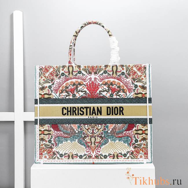 Dior Shopping Bag Size 41.5 cm - 1